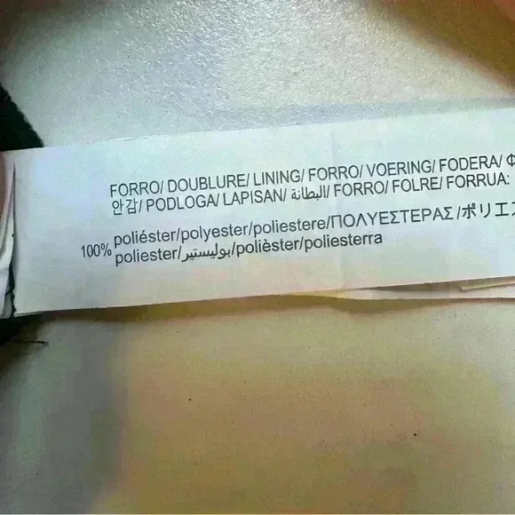 Stradivarius cropped top in black and white tweed - Picture 4 of 5